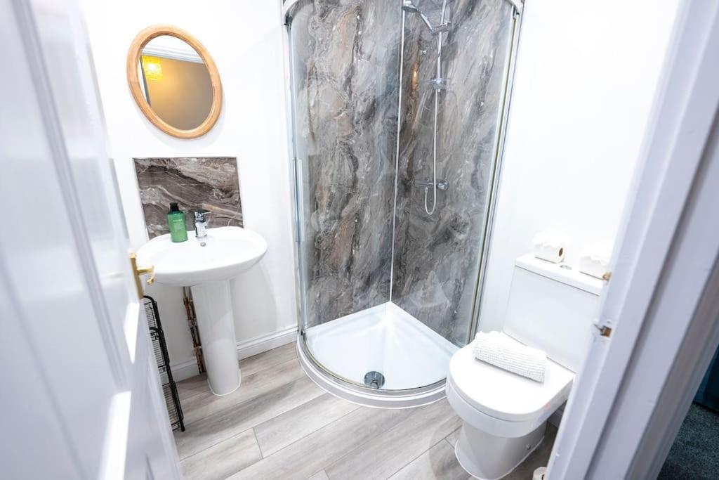 Ferienhaus Cosy 2-bedroom Townhouse - Free Parking Stratford-upon-Avon